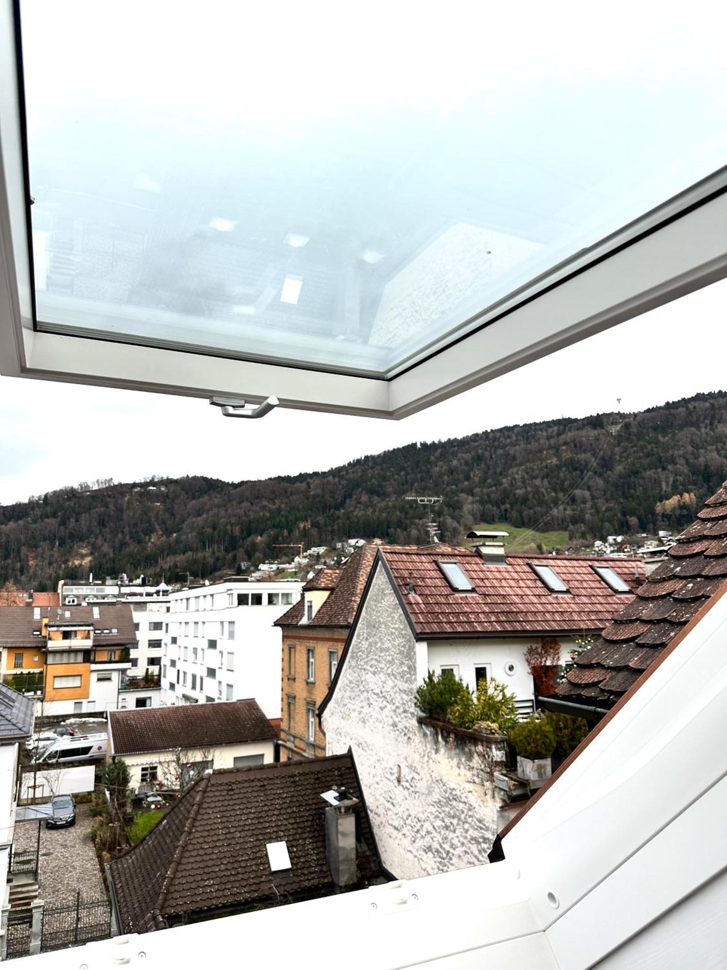 Zentrale Wohnung Mit Dachterasse Bregenz Eksteriør bilde